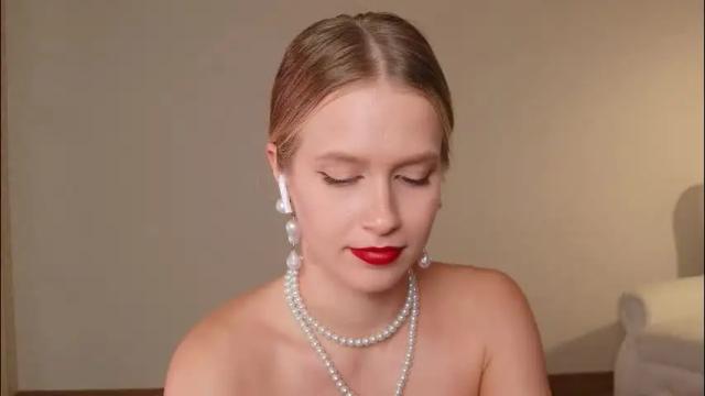 Image 10 of ella_twinkle Stream on Chaturbate on 3 months ago