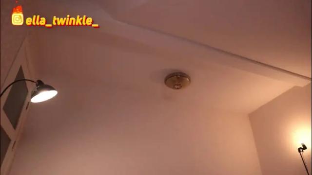 Image 12 of ella_twinkle Stream on Chaturbate on 1 month ago