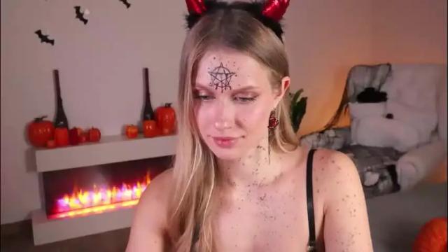 Thumbnail 1, ella_twinkle's Stream at Chaturbate, 2 hours ago