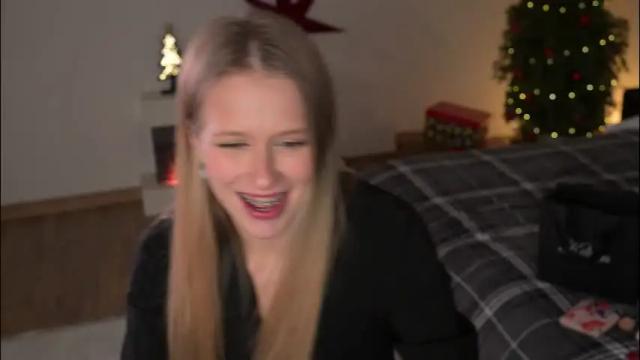 Image 11 of ella_twinkle Stream on Chaturbate on 12 days ago