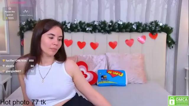 Image 2 of ellaander Stream on Chaturbate on 24 days ago
