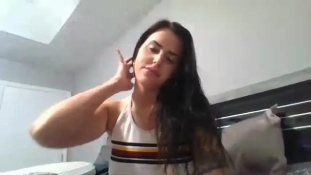 Image 2 of ellabear44 Stream on Chaturbate on 13 months ago