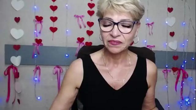 Image 11 of ellabonito Stream on Chaturbate on 4 months ago