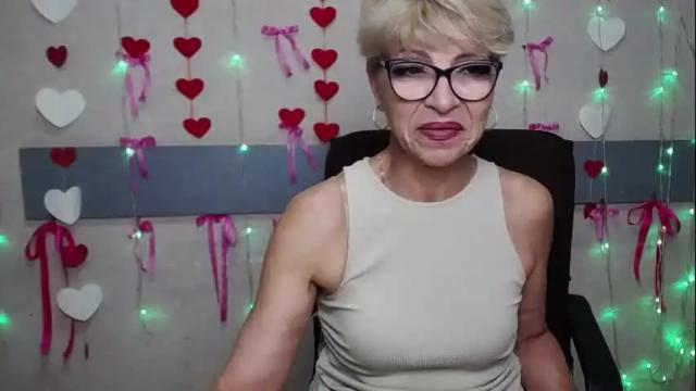Image 11 of ellabonito Stream on Chaturbate on 4 months ago
