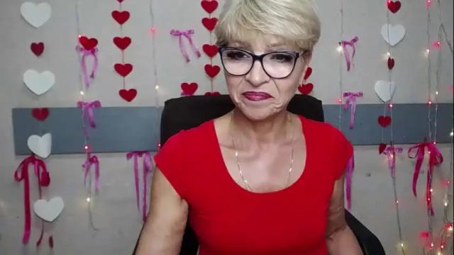Image 3 of ellabonito Stream on Chaturbate on 4 months ago