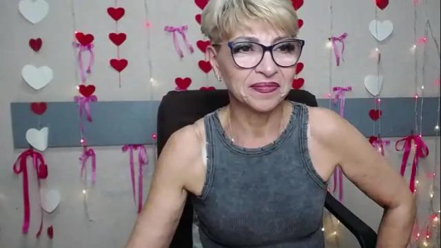 Thumbnail 1, ellabonito's Stream at Chaturbate, 4 months ago