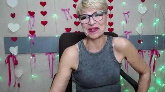 Image 2 of ellabonito Stream on Chaturbate on 4 months ago