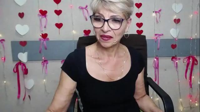 Image 12 of ellabonito Stream on Chaturbate on 3 months ago