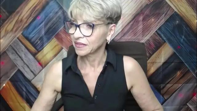 Image 11 of ellabonito Stream on Chaturbate on 2 months ago