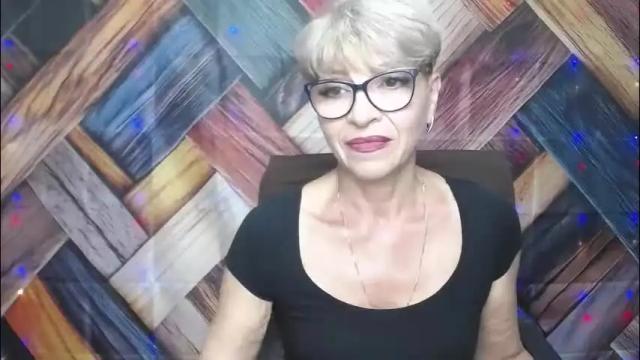 Image 3 of ellabonito Stream on Chaturbate on 1 month ago