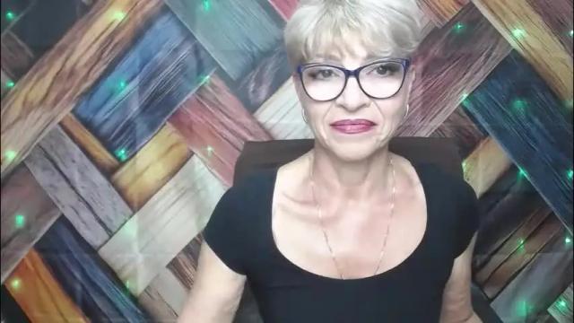 Image 8 of ellabonito Stream on Chaturbate on 1 month ago