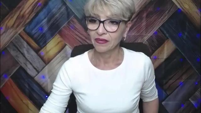 Image 10 of ellabonito Stream on Chaturbate on 1 month ago