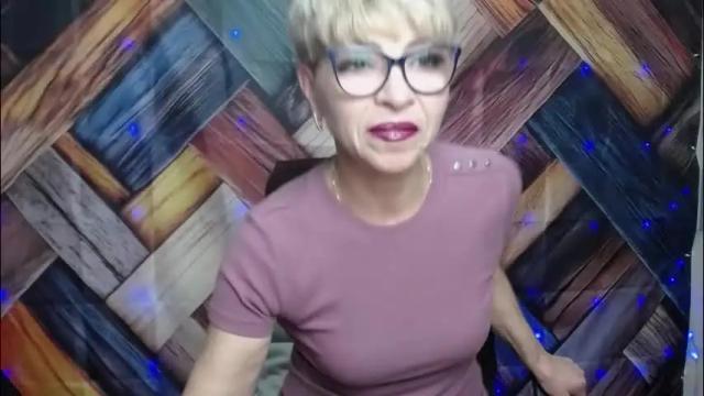 Image 2 of ellabonito Stream on Chaturbate on 1 month ago