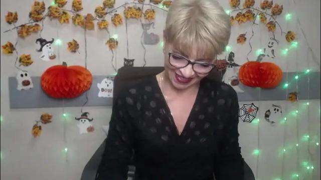 Image 2 of ellabonito Stream on Chaturbate on 1 day ago