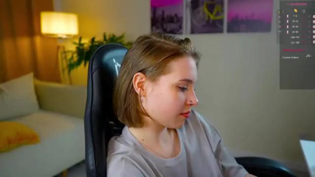 Image 6 of ellabrighten Stream on Chaturbate on 14 months ago