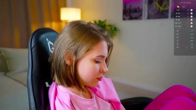 Image 10 of ellabrighten Stream on Chaturbate on 14 months ago