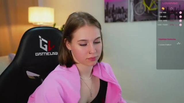 Image 8 of ellabrighten Stream on Chaturbate on 14 months ago