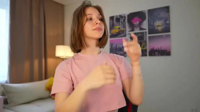 Image 4 of ellabrighten Stream on Chaturbate on 14 months ago