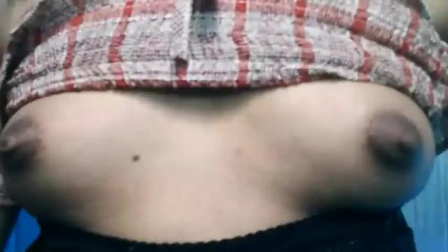 Image 4 of ellah_morena Stream on Chaturbate on 12 months ago