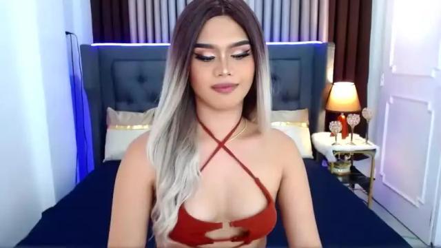 Image 11 of ellahart15 Stream on Chaturbate on 15 months ago