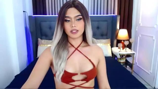 Image 12 of ellahart15 Stream on Chaturbate on 15 months ago
