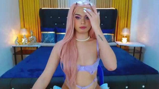 Image 3 of ellahart15 Stream on Chaturbate on 15 months ago