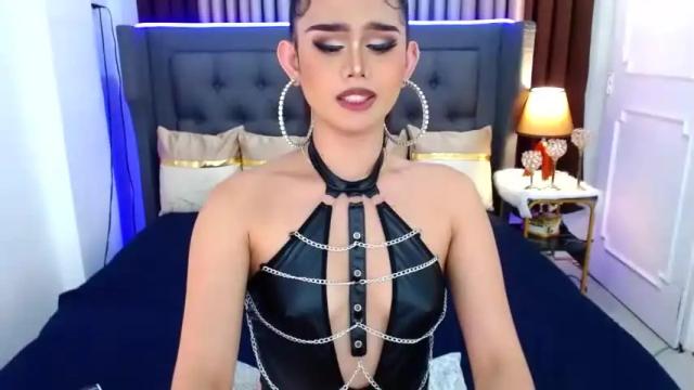 Image 7 of ellahart15 Stream on Chaturbate on 15 months ago