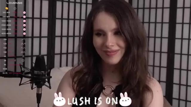 Image 10 of ellakind Stream on Chaturbate on 16 months ago