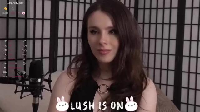 Image 12 of ellakind Stream on Chaturbate on 16 months ago