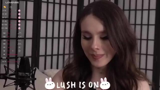 Image 3 of ellakind Stream on Chaturbate on 16 months ago