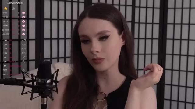 Image 2 of ellakind Stream on Chaturbate on 16 months ago