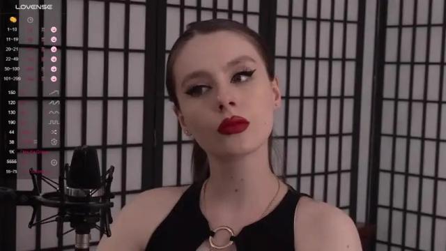 Image 10 of ellakind Stream on Chaturbate on 16 months ago