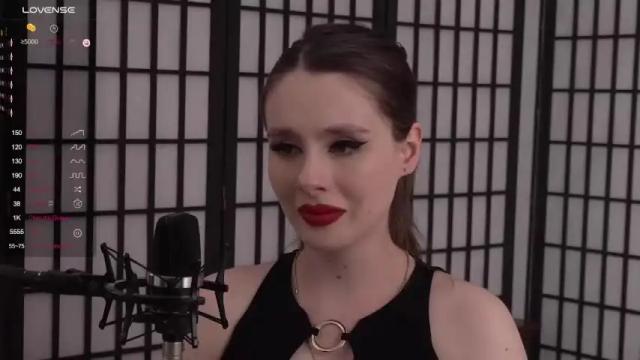 Image 3 of ellakind Stream on Chaturbate on 16 months ago