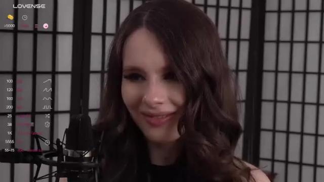 Image 8 of ellakind Stream on Chaturbate on 15 months ago