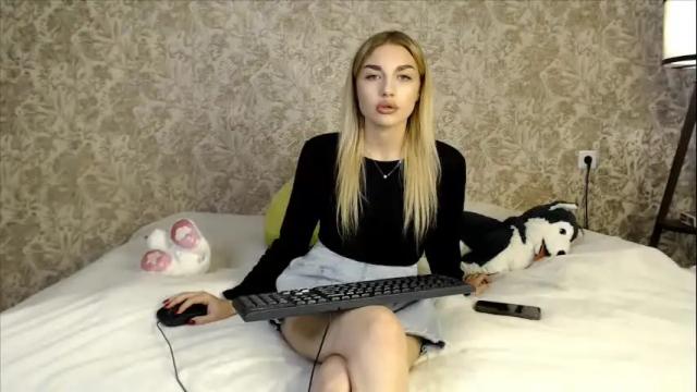Image 10 of ellamilla Stream on Chaturbate on 17 days ago