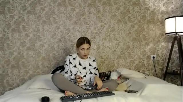 Image 8 of ellamilla Stream on Chaturbate on 3 days ago