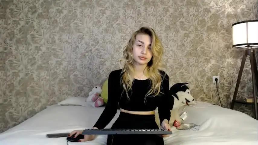 ellamilla Chaturbate