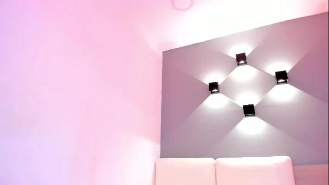 Image 3 of ellamontoya Stream on Chaturbate on 16 days ago