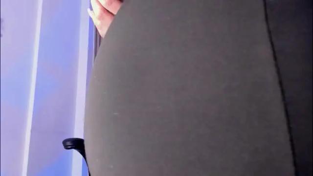 Image 10 of ellaochoa Stream on Chaturbate on 1 month ago
