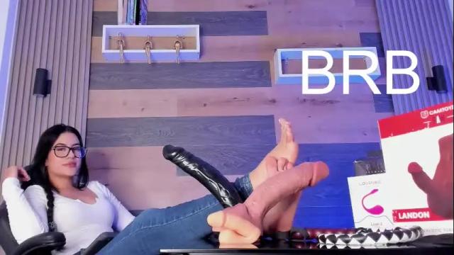 Image 7 of ellaochoa Stream on Chaturbate on 1 month ago