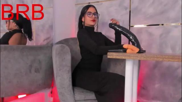 Image 8 of ellaochoa Stream on Chaturbate on 1 month ago