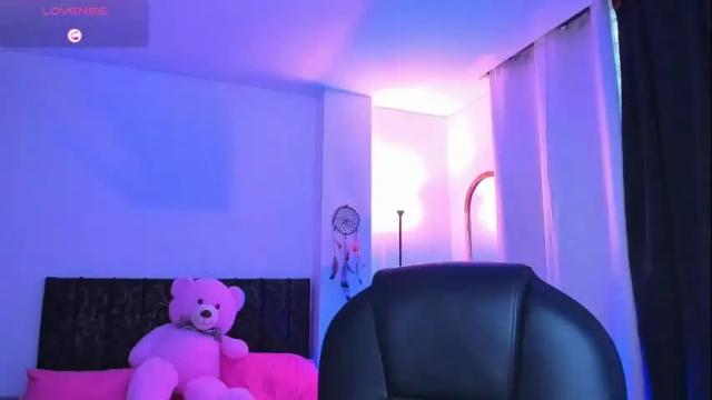 Thumbnail 3, ellarosee_'s Stream at Chaturbate, 19 days ago
