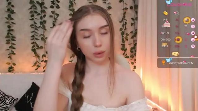 Image 4 of ellaxboom Stream on Chaturbate on 14 months ago