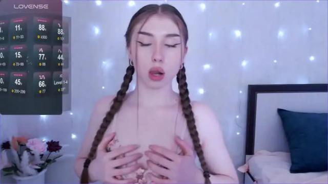 Image 7 of ellaxboom Stream on Chaturbate on 13 months ago
