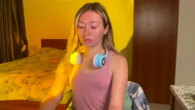 Image 6 of ellcrys Stream on Chaturbate on 13 months ago