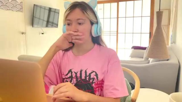 Image 7 of ellcrys Stream on Chaturbate on 13 months ago