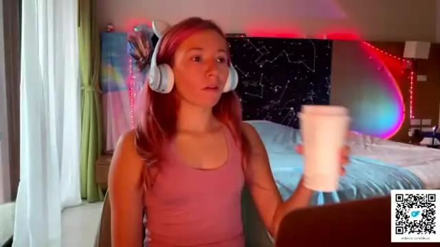 Image 3 of ellcrys Stream on Chaturbate on 12 months ago