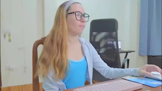 Image 8 of ellcrys Stream on Chaturbate on 1 month ago