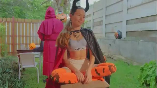 Image 4 of ellcrys Stream on Chaturbate on 1 month ago