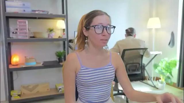 Image 7 of ellcrys Stream on Chaturbate on 20 days ago